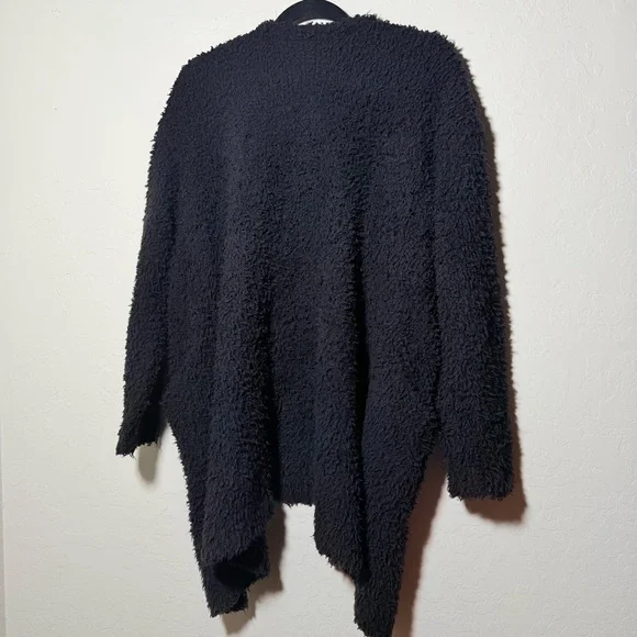 Double Zero Fuzzy Black Cardigan - Picture 2 of 6